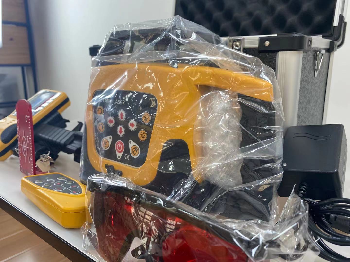 Hochpräziser Automatischer Ele – Rotary Laser Level 500M Range Bewertung und Preis